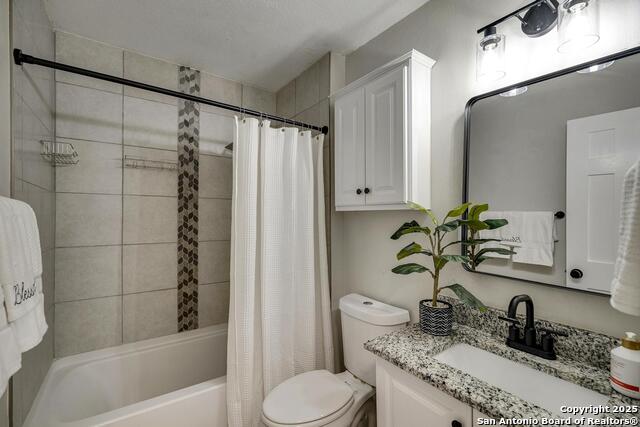 Listing photo id 12 for 12102 Stoney Circle