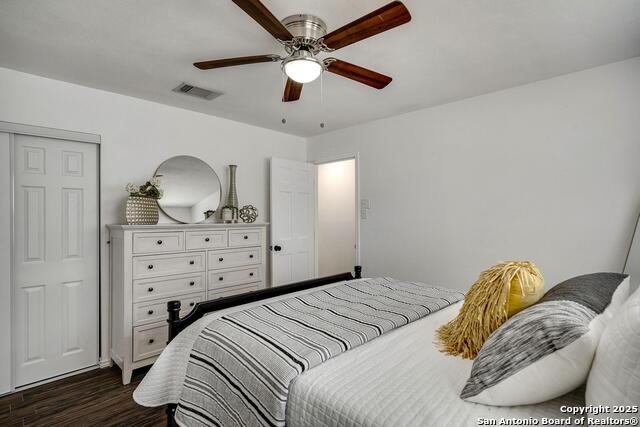 Listing photo id 15 for 12102 Stoney Circle