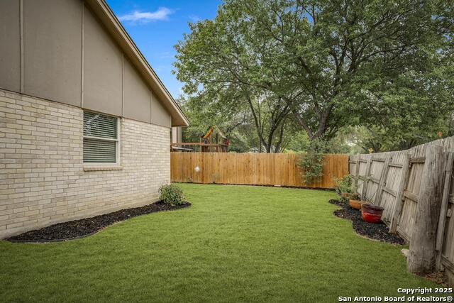 Listing photo id 19 for 12102 Stoney Circle
