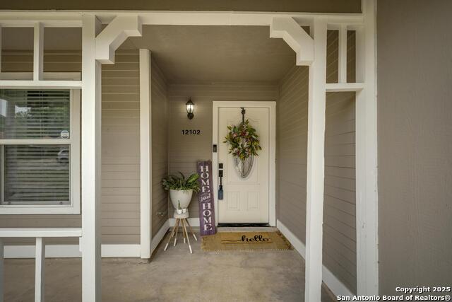 Listing photo id 2 for 12102 Stoney Circle