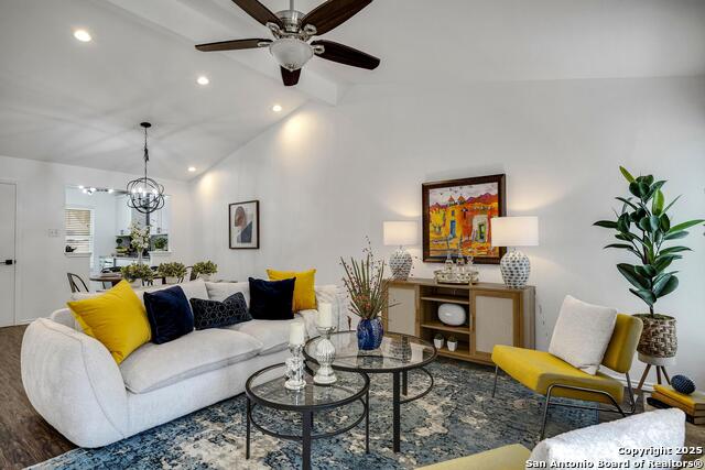 Listing photo id 6 for 12102 Stoney Circle