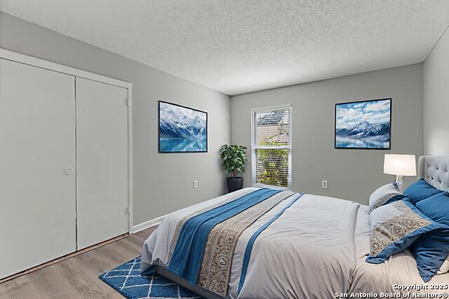 Image 14 of 22 For 9210 Overton