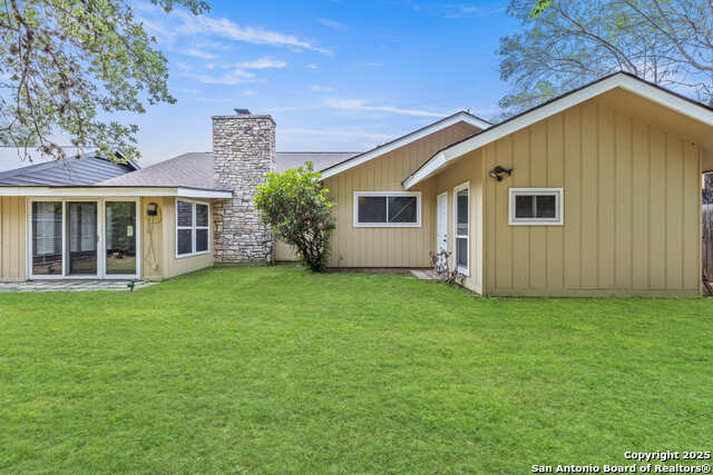 Image 21 of 22 For 9210 Overton