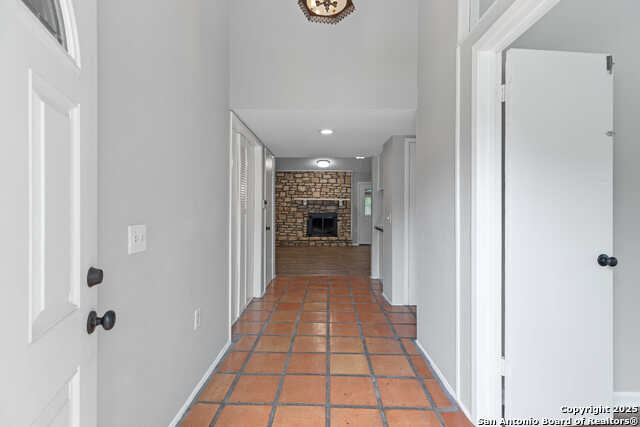 Image 6 of 22 For 9210 Overton