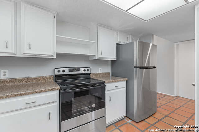 Image 8 of 22 For 9210 Overton