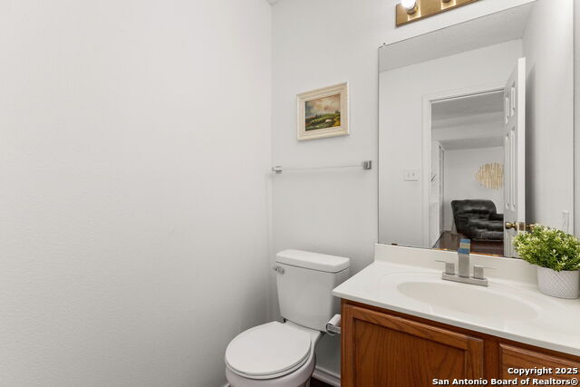 Listing photo id 12 for 1339 Pecan Station