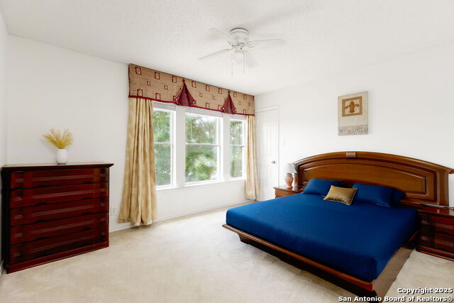 Listing photo id 17 for 1339 Pecan Station