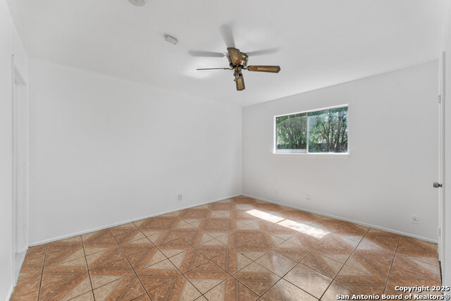 Image 16 of 24 For 8018 Hickory