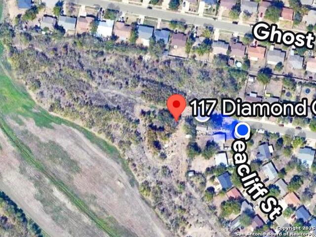 Listing photo id 9 for 117 Diamond Cv