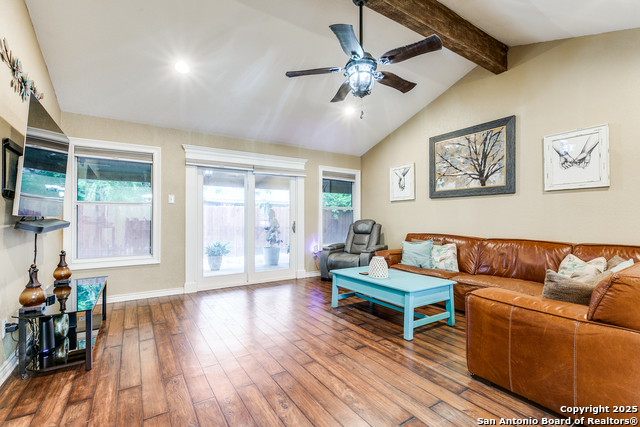 Listing photo id 2 for 7207 Cherry Brook