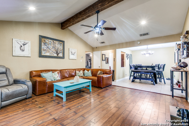 Listing photo id 3 for 7207 Cherry Brook