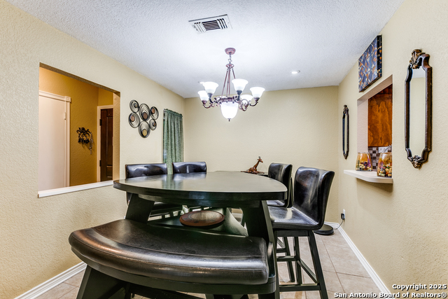 Listing photo id 6 for 7207 Cherry Brook