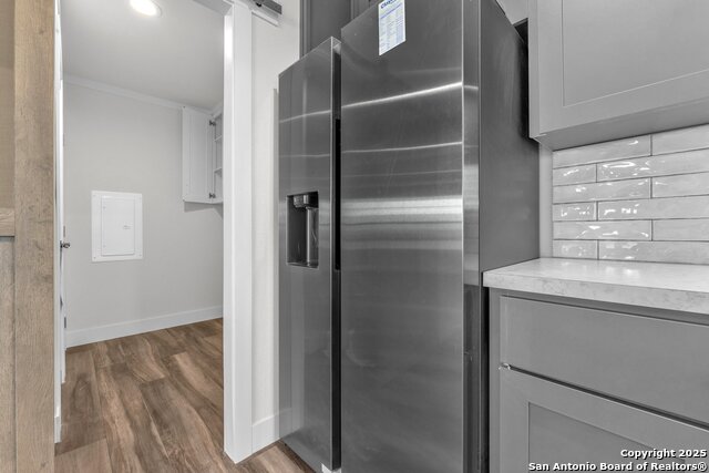 Listing photo id 5 for 132 Syrah St