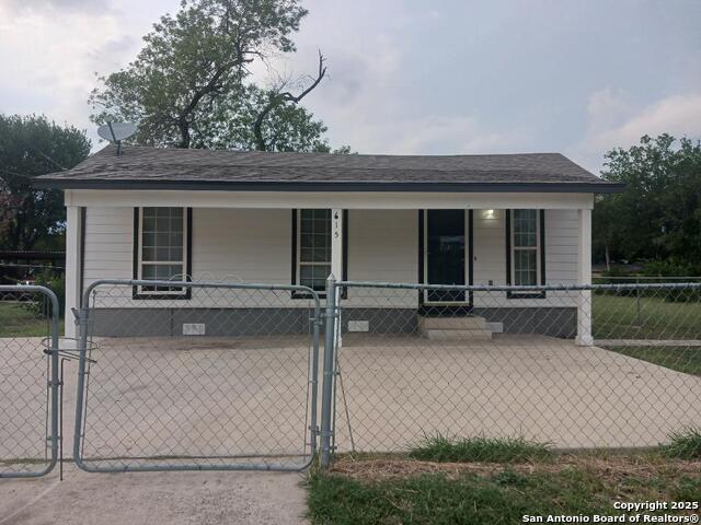 Details for 615 Cantrell Dr, San Antonio, TX 78221