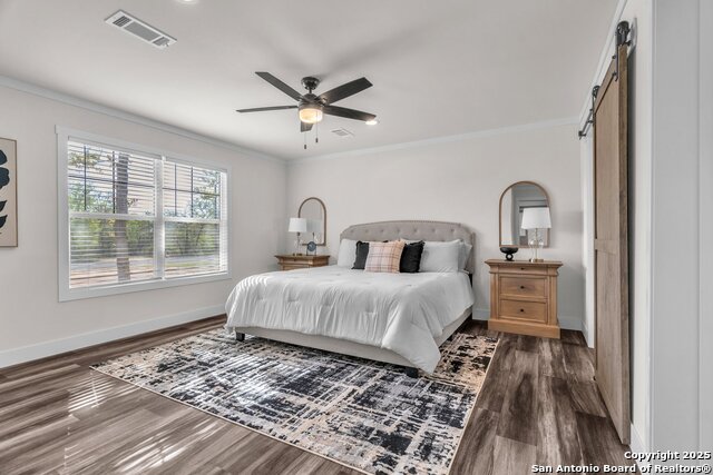 Listing photo id 8 for 148 Syrah St