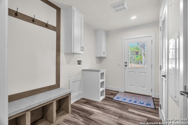 Listing photo id 10 for 148 Syrah St