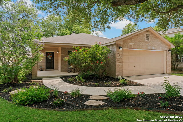 Listing photo id 0 for 209 Sophia Circle