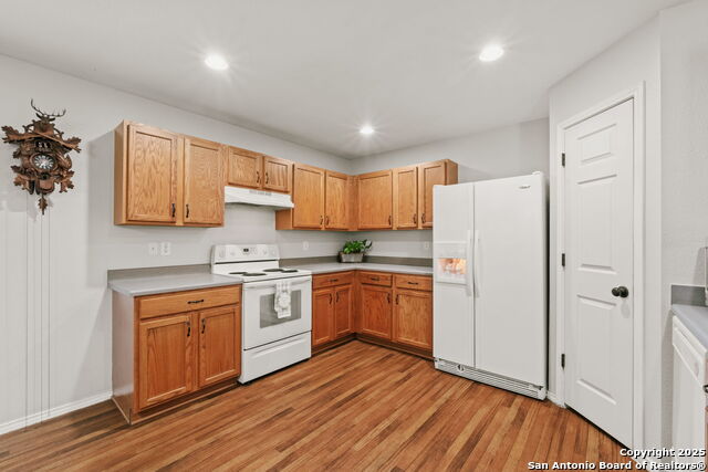 Listing photo id 18 for 209 Sophia Circle