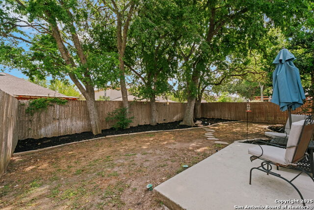 Listing photo id 32 for 209 Sophia Circle