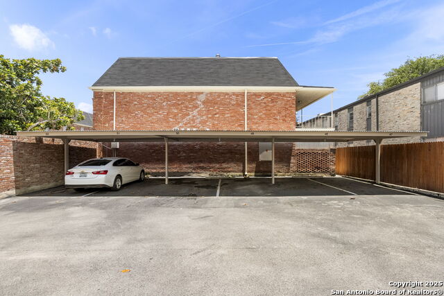 Image 24 of 25 For 8033 New Braunfels Avenue N 400 D