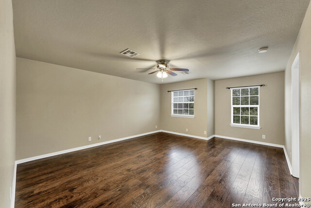 Image 13 of 27 For 267 Oak Creek