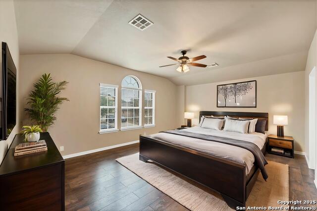 Image 14 of 27 For 267 Oak Creek