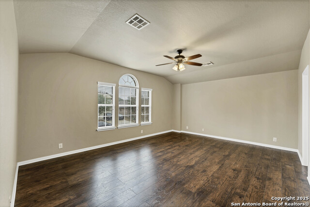 Image 15 of 27 For 267 Oak Creek