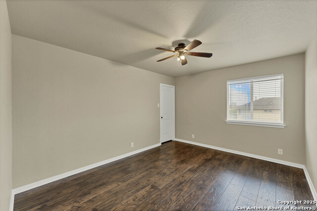 Image 21 of 27 For 267 Oak Creek