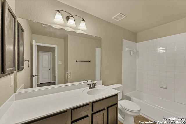 Image 24 of 27 For 267 Oak Creek