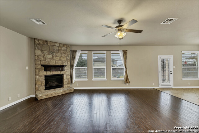 Image 6 of 27 For 267 Oak Creek
