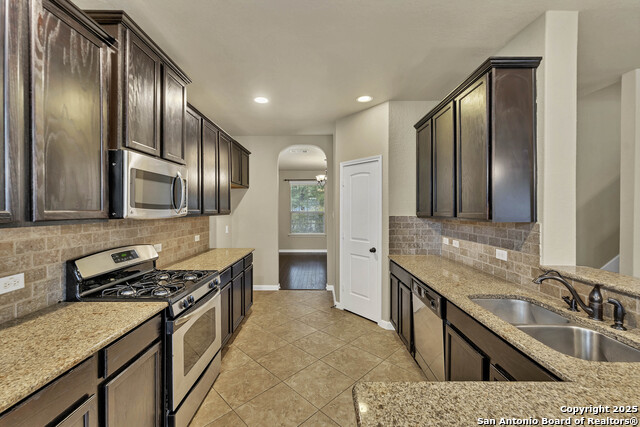Image 7 of 27 For 267 Oak Creek