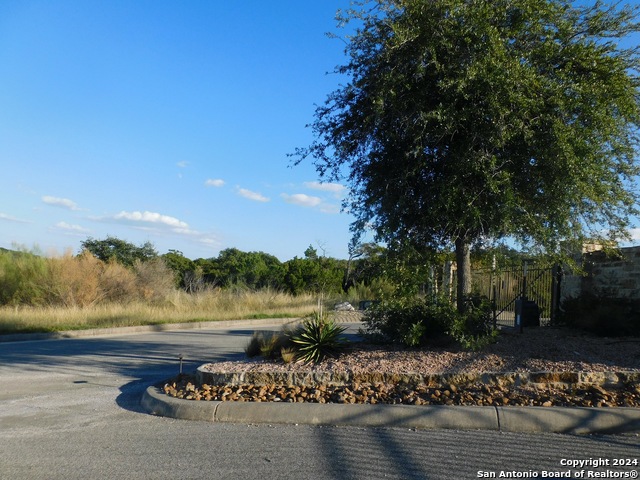 Image 9 of 17 For 22202 Ravine