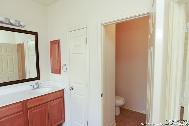 Image 21 of 42 For 10226 Homburg Ranch N