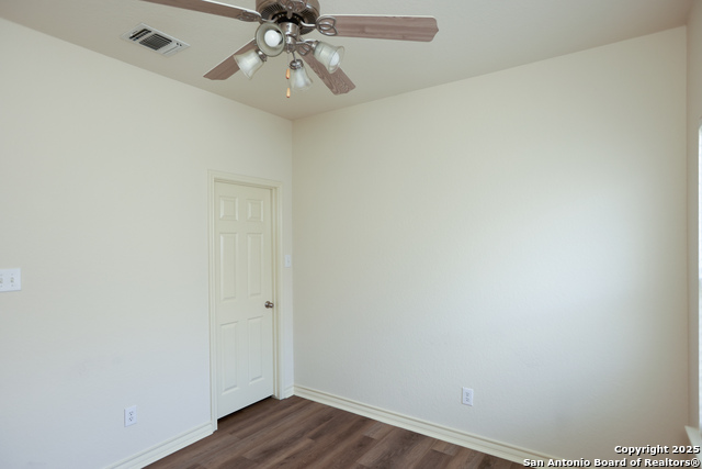 Image 23 of 42 For 10226 Homburg Ranch N