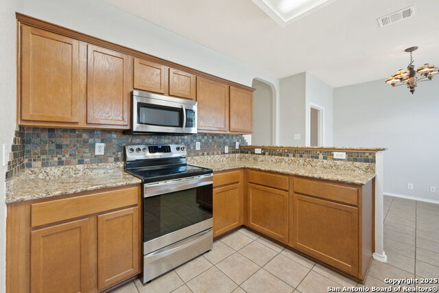 Listing photo id 6 for 817 Walzem Mission