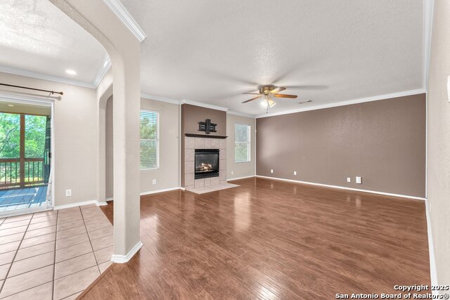 Listing photo id 11 for 7703 Braun Bend