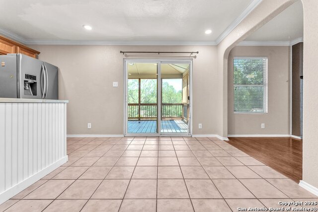 Listing photo id 21 for 7703 Braun Bend