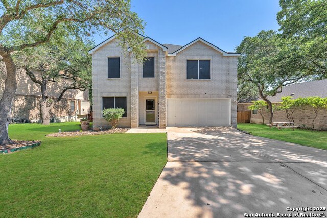Listing photo id 1 for 7703 Braun Bend