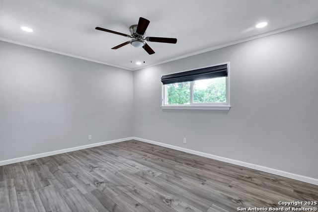 Image 23 of 30 For 3507 St Igo