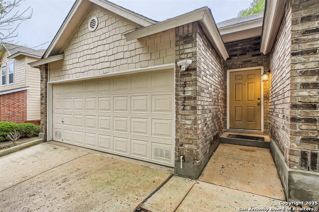 Image 4 of 22 For 5422 Tomas Circle