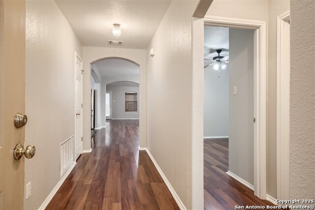Image 5 of 22 For 5422 Tomas Circle