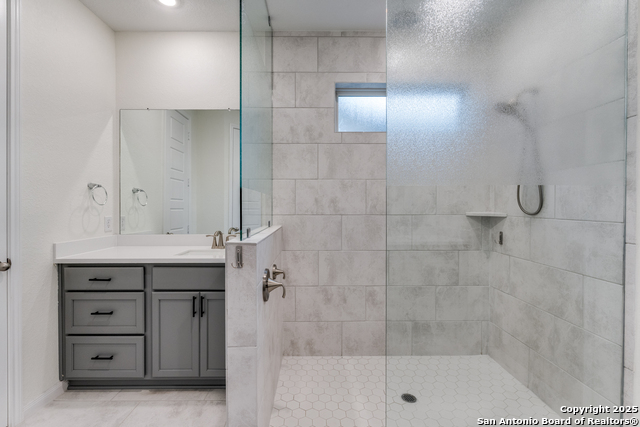 Listing photo id 16 for 10033 Mulhouse