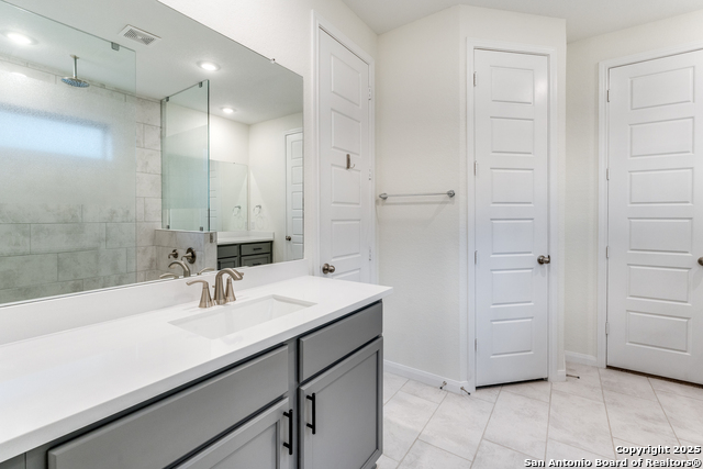 Listing photo id 17 for 10033 Mulhouse
