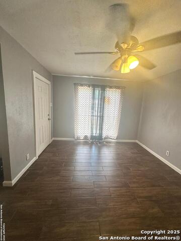 Image 14 of 16 For 1606 Lone Oak