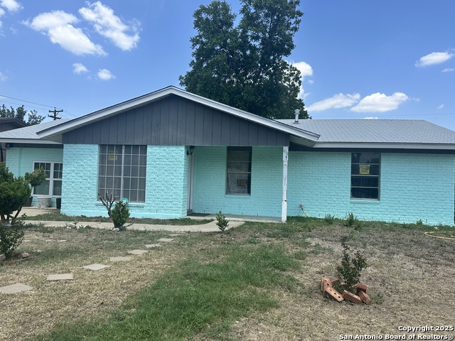 Image 3 of 16 For 1606 Lone Oak