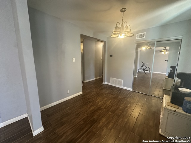 Image 6 of 16 For 1606 Lone Oak