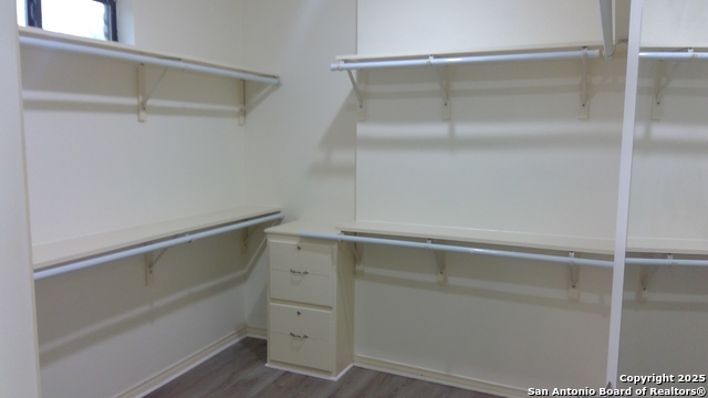 Image 11 of 31 For 9214 Wuthering Heights St