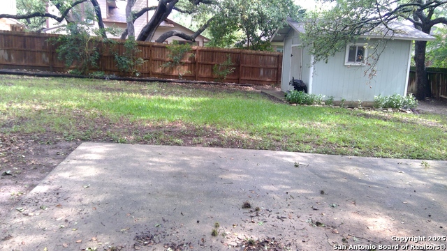 Image 2 of 31 For 9214 Wuthering Heights St