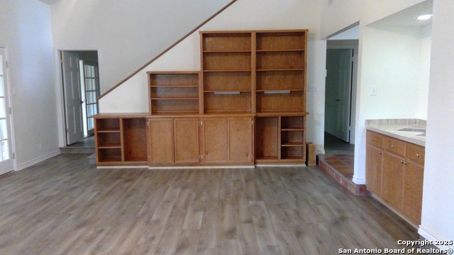Image 30 of 31 For 9214 Wuthering Heights St
