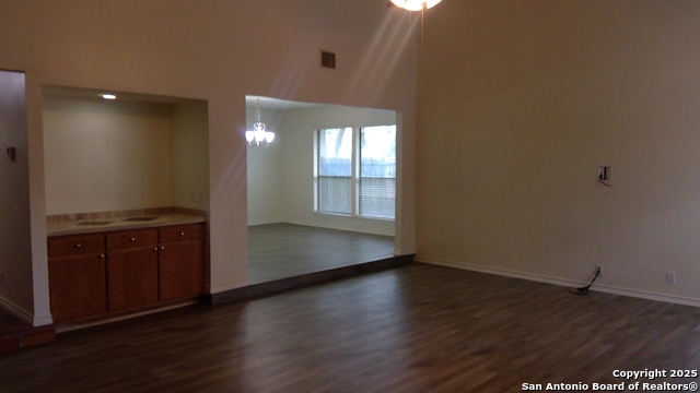 Image 8 of 31 For 9214 Wuthering Heights St